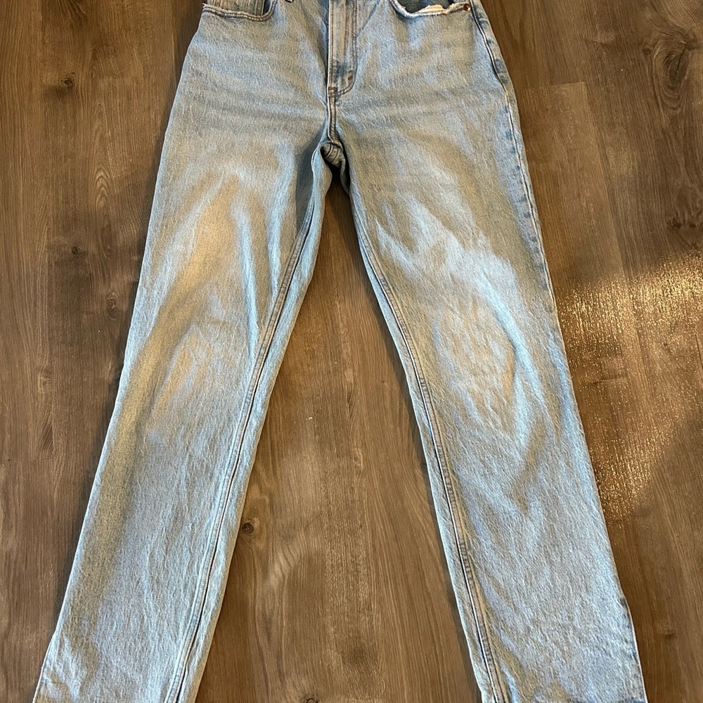 Abercrombie Curve Love ‘90s Straight ultra high rise Denim Jeans